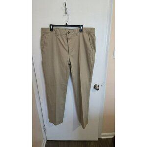 St John's Bay Pants Mens Size 42Wx32L Beige Khaki Stretch Lycra Chino Pants NWT